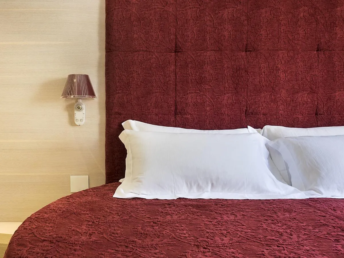 מלון קטאניה Duomo Suites & Spa